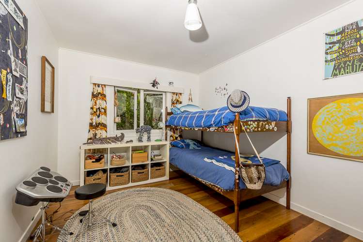 17 Laingholm Drive Laingholm_8