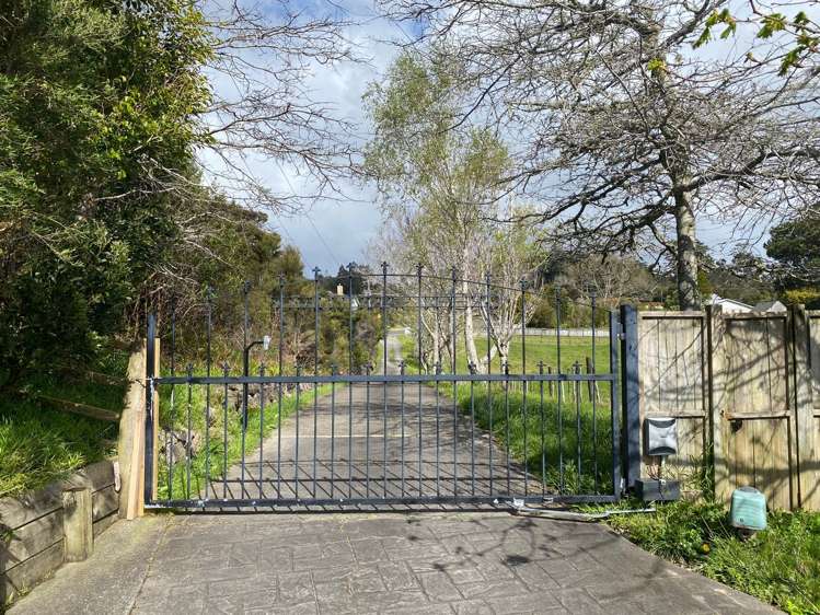 208 Green Road Dairy Flat_2