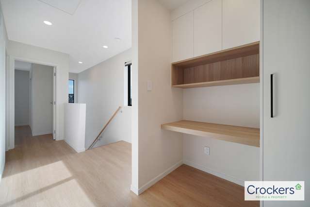 83C Russell Road 10686_4