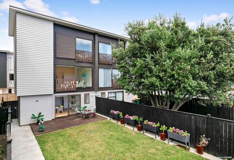 2/21a Mount Smart Road Royal Oak_10