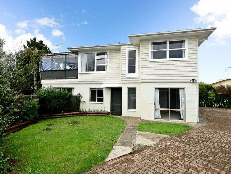 14 Joanna Place Deanwell_18