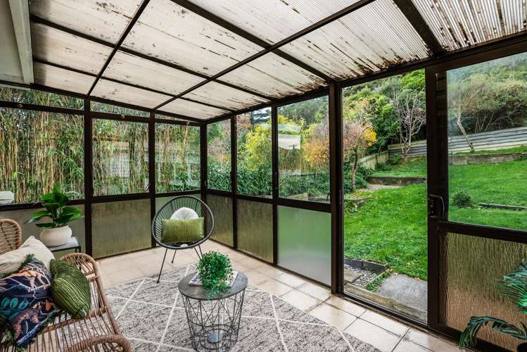 6 Boyd Grove Naenae_10