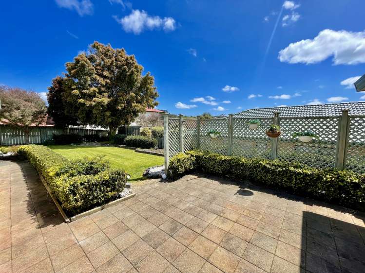 28 Brittany Drive Henderson_10