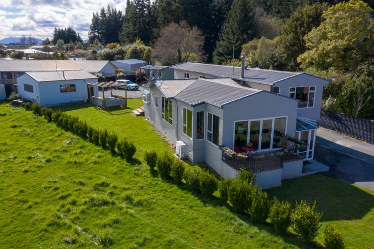 2 Lakefront Drive Te Anau_22