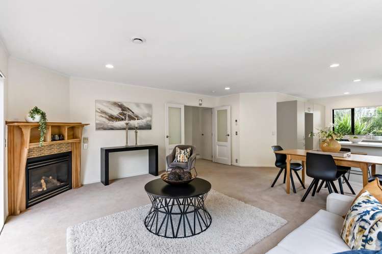 2/894 East Coast Road Northcross_8