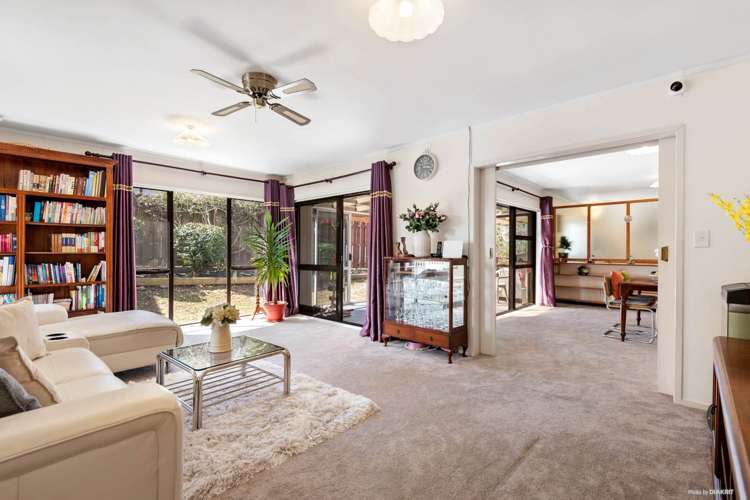 2/132 Botany Road Botany Downs_5