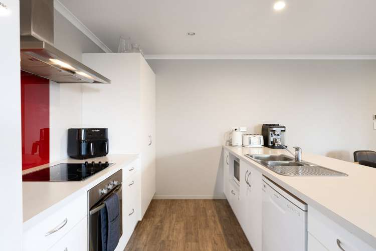 6 Atkins Way Ohauiti_7