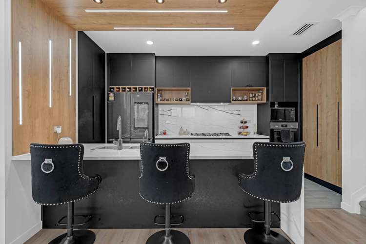 2A Ballyalton Crescent Flat Bush_16