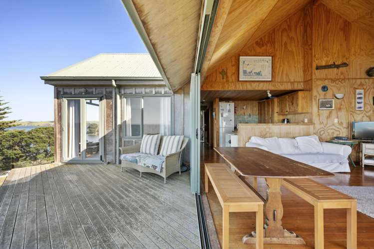 16 South Pacific Road Rakino Island_10