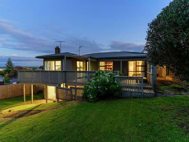 5 Riverhills Avenue Pakuranga Heights_1