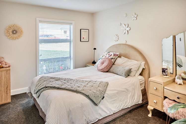 10 Madeira Close Whitby_15