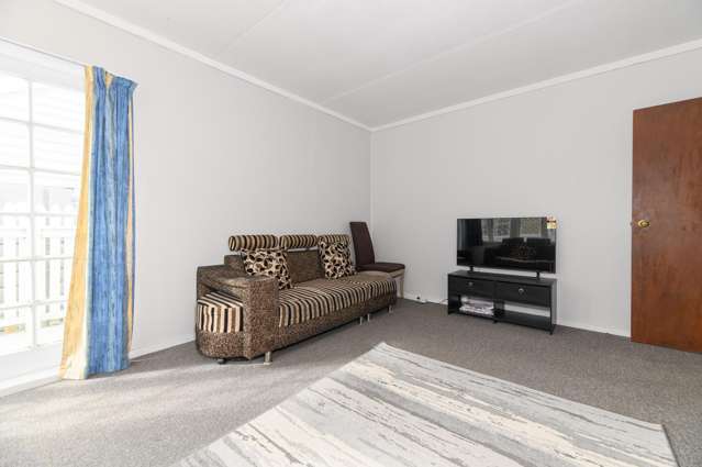 14B Tory Street Mt Roskill_4