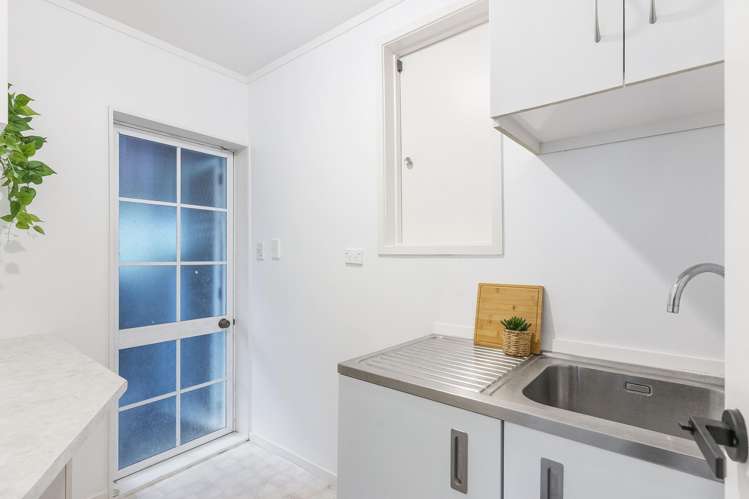 31 John Davis Road Mount Roskill_17