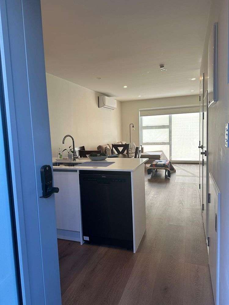 2/327 Glengarry Road Glen Eden_4