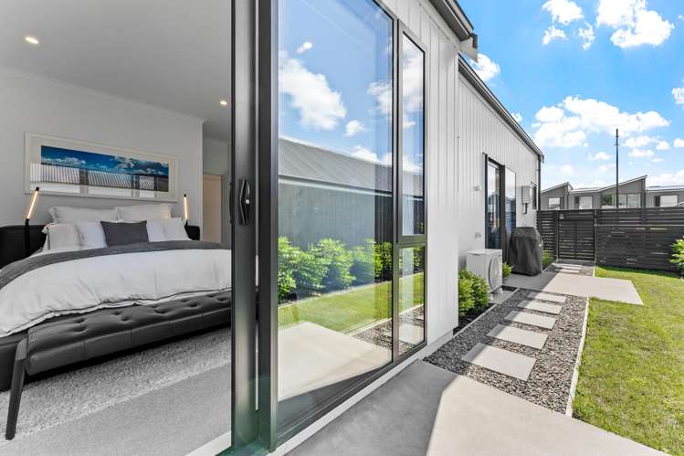 33 Cambie Avenue Red Beach_15