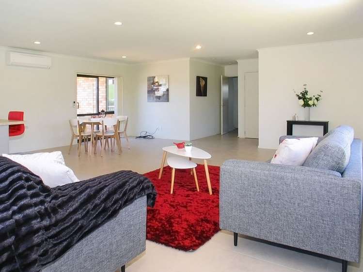 93 Te Puia Drive Aotea_6