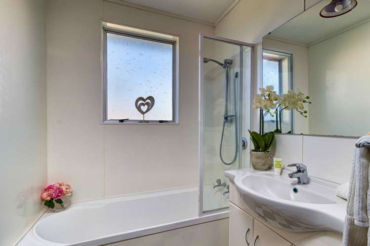 44 Livingstone Road Flaxmere_9