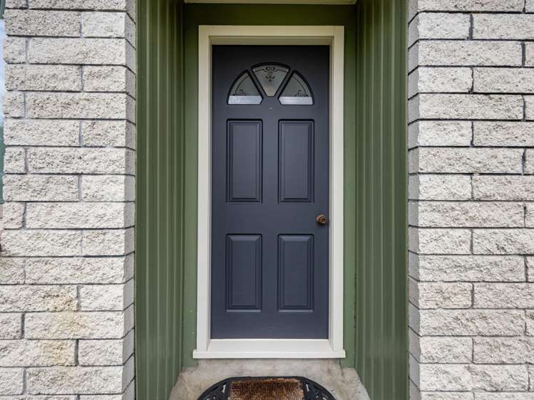 22 Splitt Avenue Glenview_1