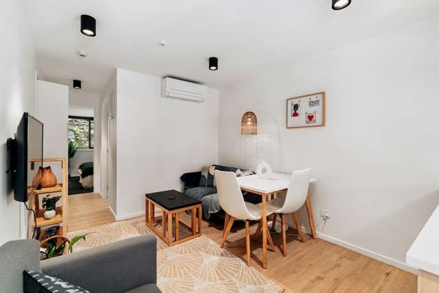 18B and 19B Alex Apartments, 135 Hallenstein Street Queenstown_2