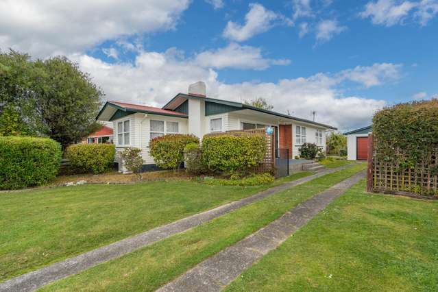 Your Hillcrest Family Home Awaits