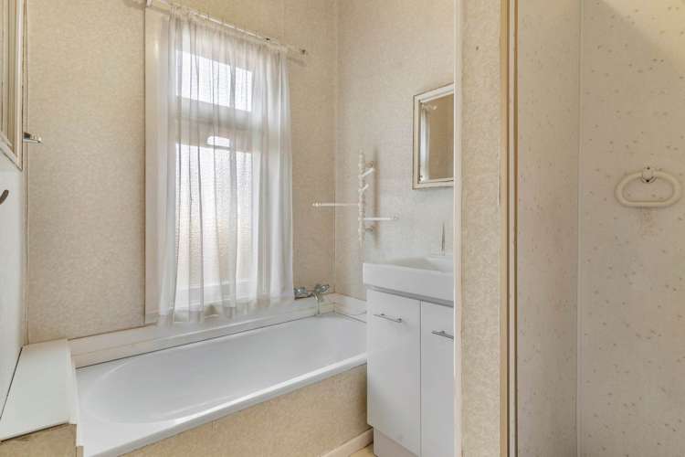 618 Mount Albert Road Royal Oak_12