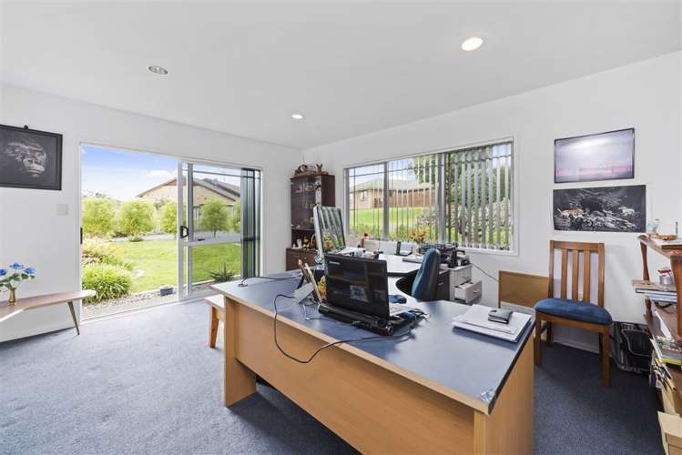 21 Acornia Close Ohauiti_6