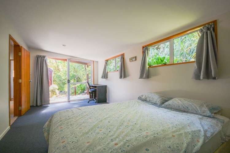 17 Settlers Hill Akaroa_8