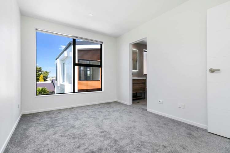 4/36 Seccombes Road Epsom_11