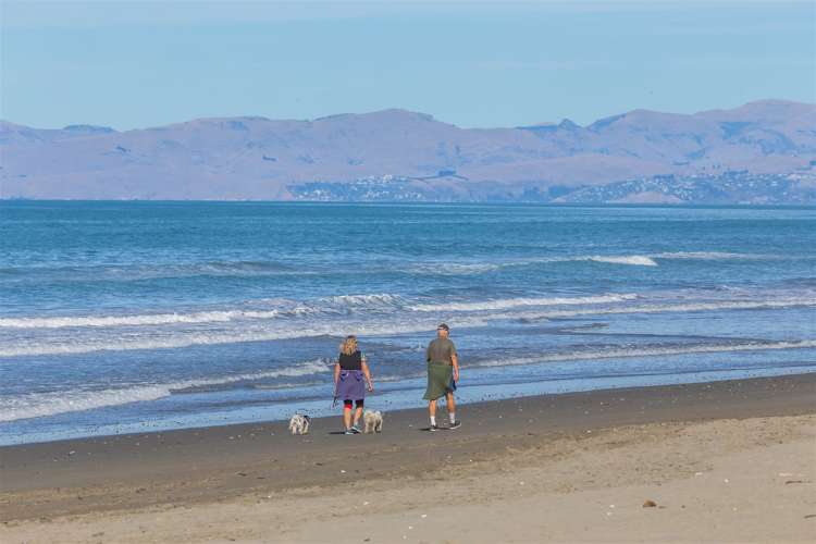 88 Queens Avenue Waikuku Beach_20