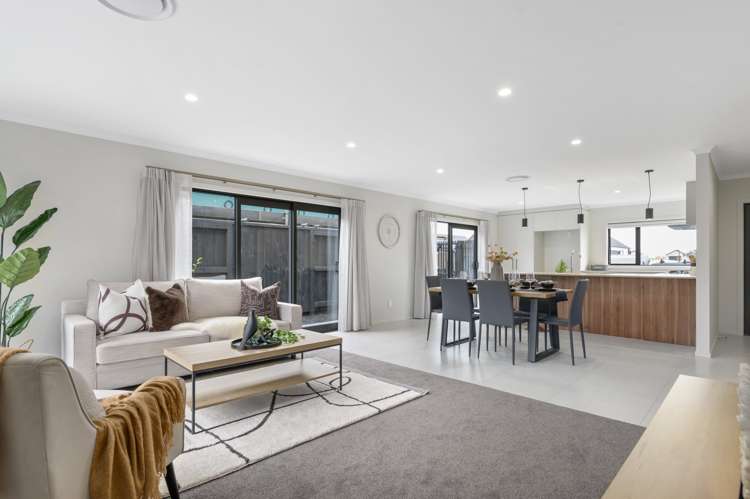 33 Earp Crescent Chartwell_6