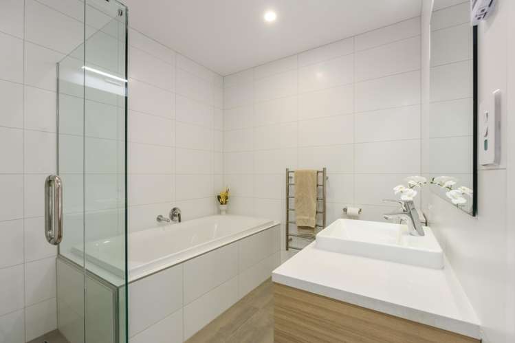 (410)202/3 Cavalli Road Long Bay_13