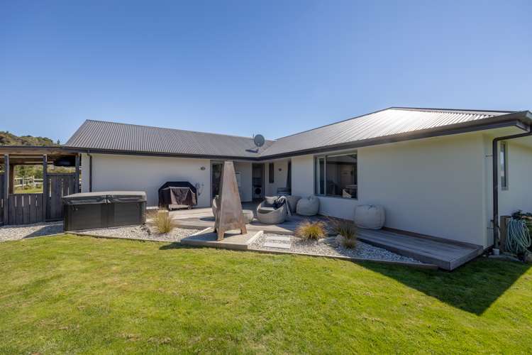 43 Hardie Place Albert Town_24