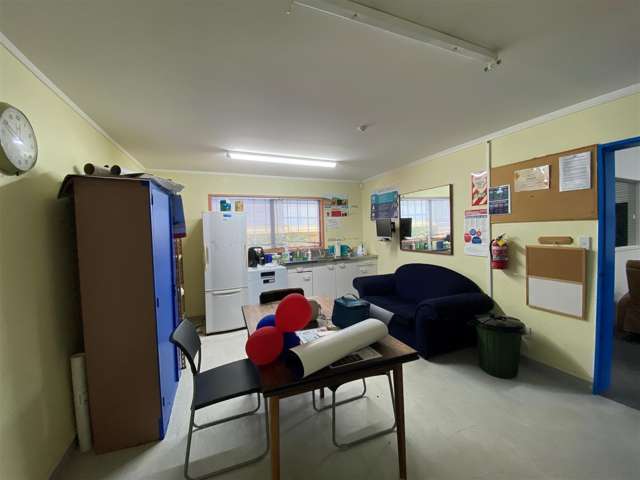 Unit 2 at 60 Clarence Street Hamilton Central_3