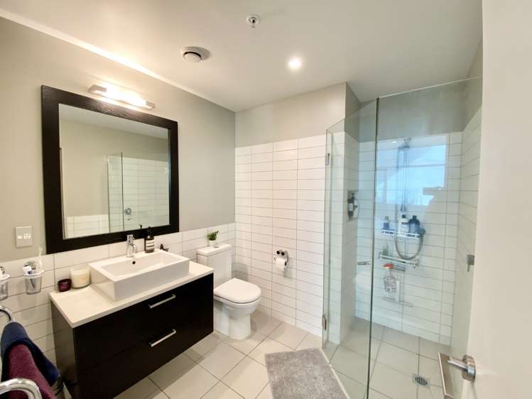 8a/9 Chews Lane Wellington Central_8