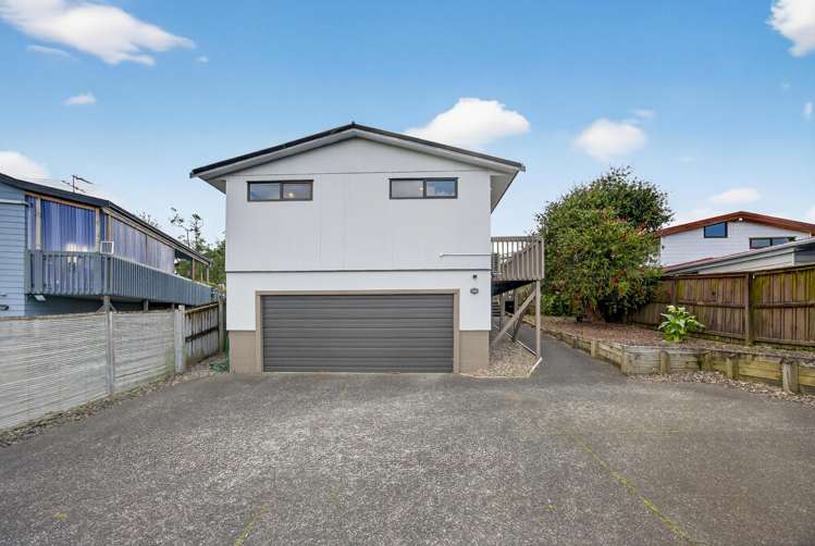 37 Botany Road Botany Downs_21