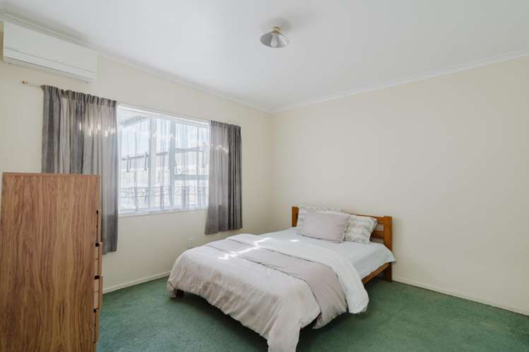 17 Sandalwood Drive Dinsdale_10