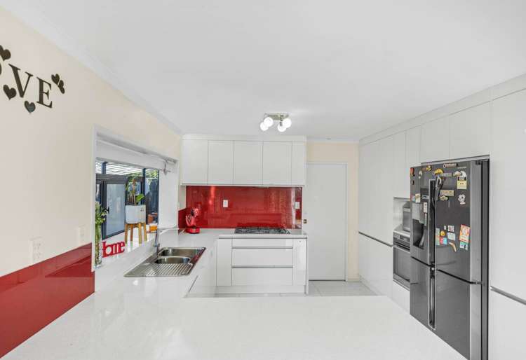 4 Farmdale Court Flat Bush_10
