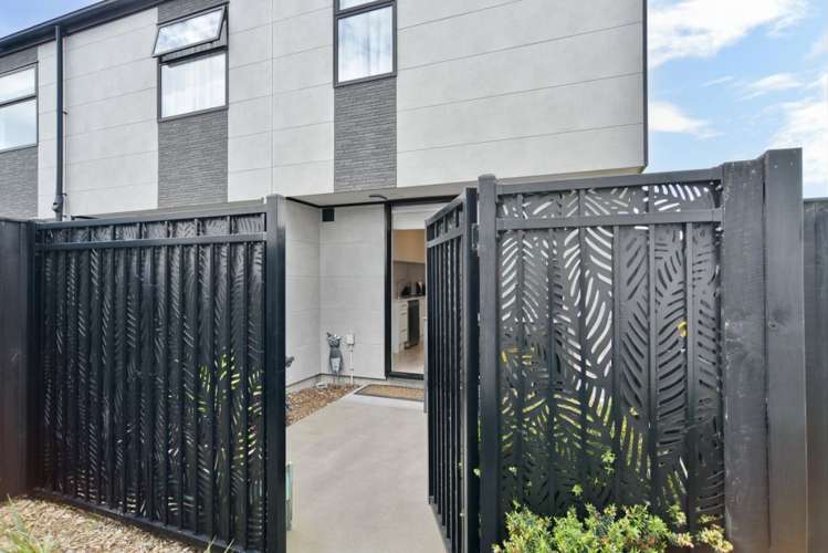 8/16 New Brighton Road Shirley_16