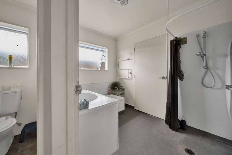 5 Warwick Road Stratford_10