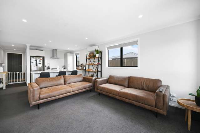 53 Waruhia Crescent Rototuna North_3