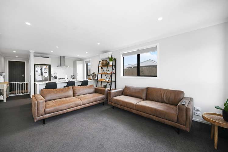 53 Waruhia Crescent_3