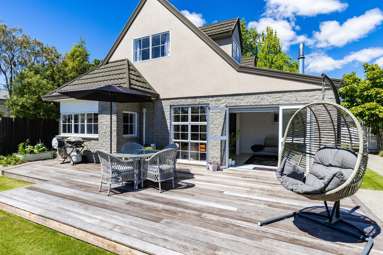 14 Lakings Road_4