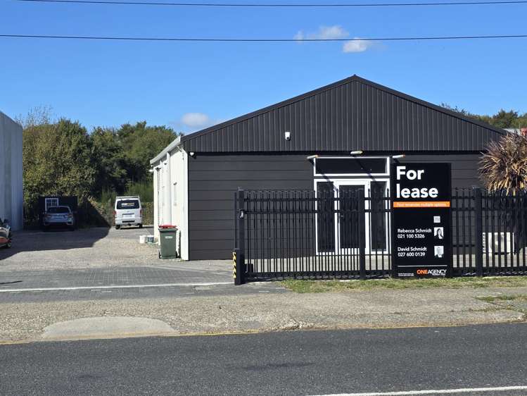 34 Clayton Road Mangakakahi_0