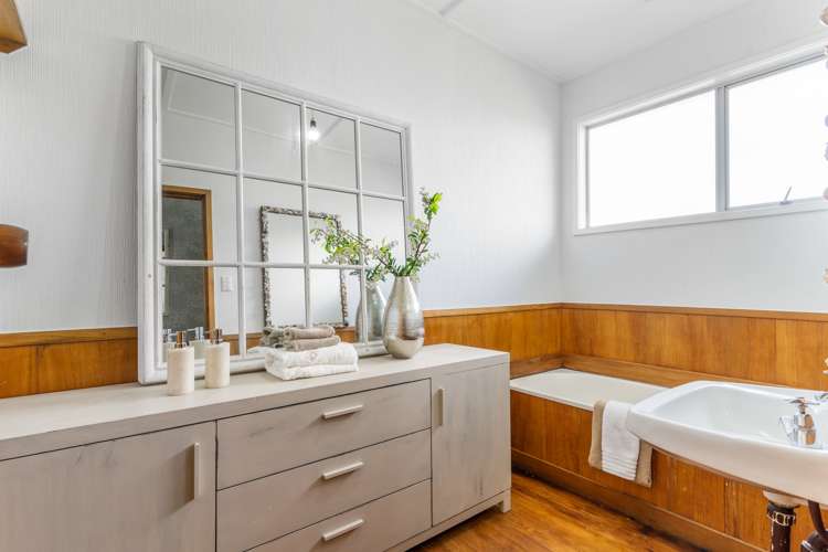 94 Ara-Kotinga Whitford_17