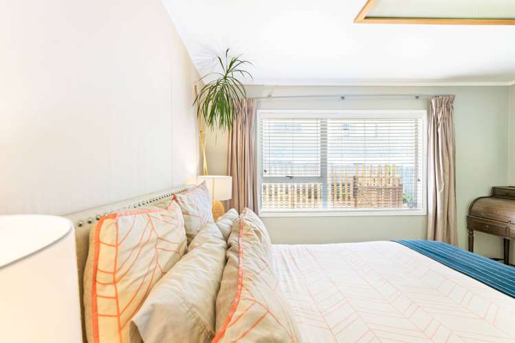 1/4 Wickstead Place Massey_17