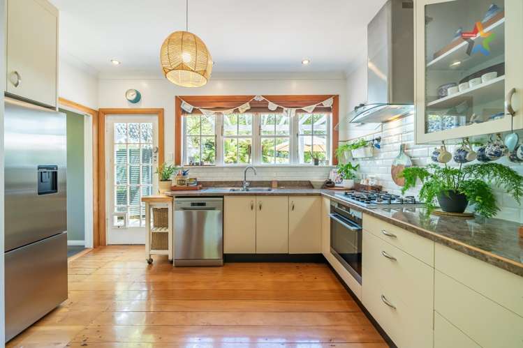 94 Norton Park Grove Waterloo_16