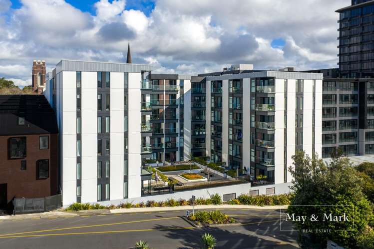 117/9 Madeira Lane Grafton_13