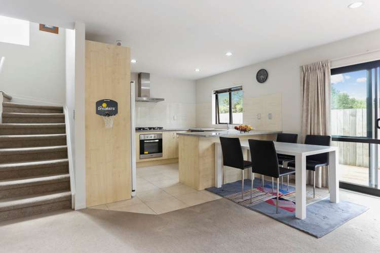 5a Nile Road Kelston_6