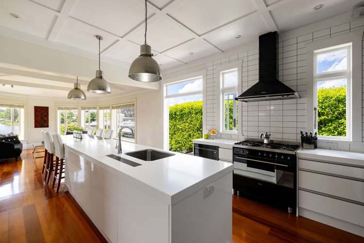 58 Lake Crescent Hamilton Lake_14