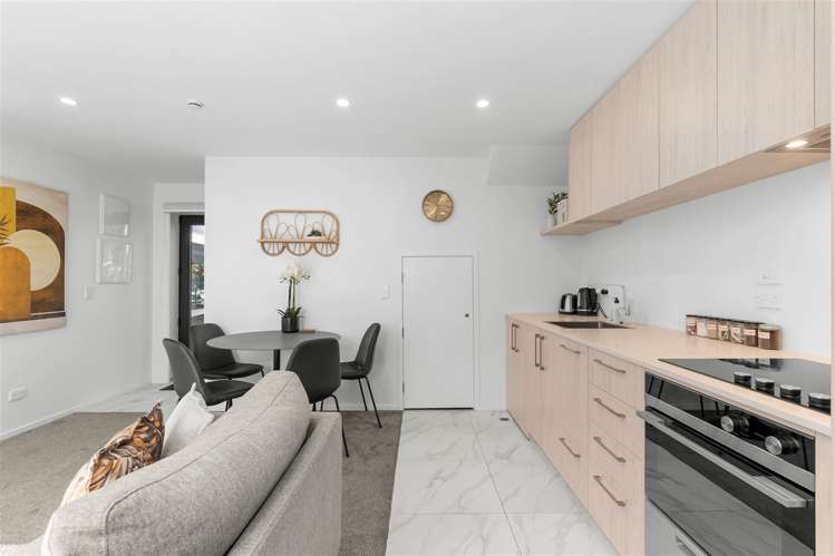 2/9 Southwark Street Christchurch Central_5